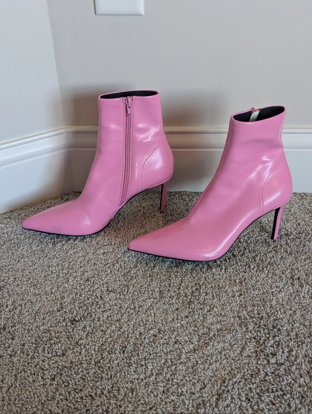 Jeffrey Campbell Nixie Faux Leather Short Boots - Bubble Gum Pink sz 8.5